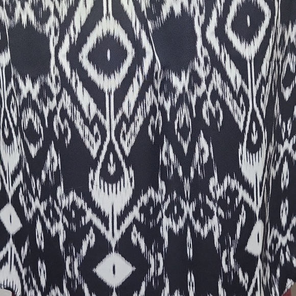 Worthington Black and White Geometric Blouse - Picture 4 of 7